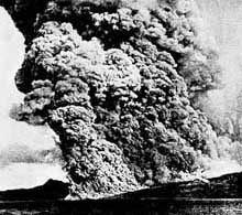 nu&eacute;e ardente, Mt. Pel&eacute;e